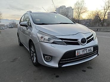 coroll: Toyota Verso: 2013 г., 1.8 л, Автомат, Бензин, Минивэн — 2