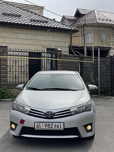 Toyota Corolla: 2013 г., 1.6 л, Автомат, Бензин, Седан