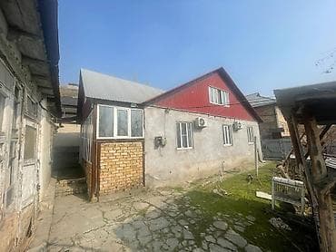 Дом состоит из: 1 этаж: 2 жилые комнаты, кухня, санузел мансарда: 2