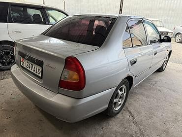 нундай аксент: Hyundai Accent: 2004 г., 1.5 л, Механика, Бензин, Седан — 4