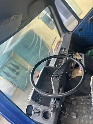 средний кузов 2 скат: Легкий грузовик, Mercedes-Benz, 2 т, Б/у — 5