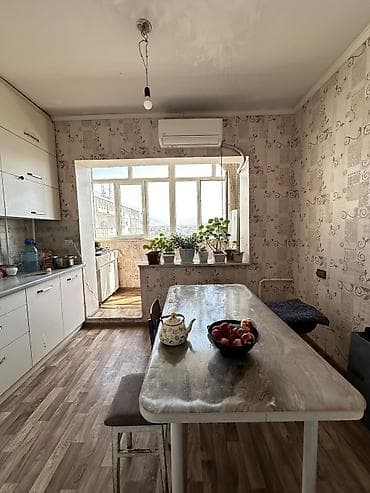 flat osh: 2 комнаты, 44 м², 6 мкр 104 серия, 3 этаж — 10