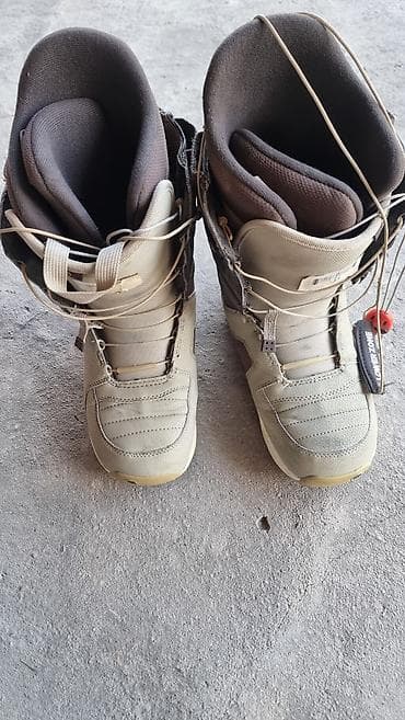 батинки для сноуборда: Сноубордические ботинки Burton (внутренник Imprint 1), размер 41. - — 2