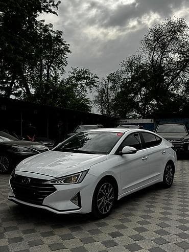 льва: Hyundai Elantra: 2019 г., 1.6 л, Автомат, Бензин, Седан — 3