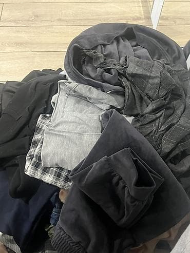 Вечерние платья: Микс одежды в тёмных и нейтральных тонах (чёрный, серый, тёмно‑синий) — 1