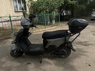 Электроскутер городского типа все в идеале вложении нету 2 недели
