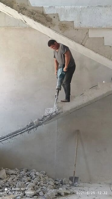 услуги сноса домов в бишкеке: Снос стен | Железобетонная стена | Сбивка старой штукатурки | Демонтаж кафельной плитки | Крыша из шифера Больше 6 лет опыта — 3