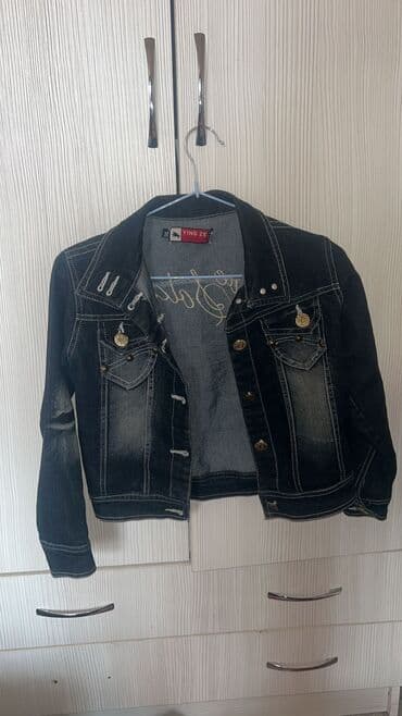 джинсы голубые: Джинсовые куртки на 5-6 лет В отличном состоянии, носили мало так как — 5