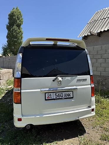 реалии: Honda Stepwgn: 2002 г., 2 л, Автомат, Газ — 2