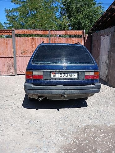 Продажа авто: Volkswagen Passat Variant: 1990 г., Механика, Универсал — 1