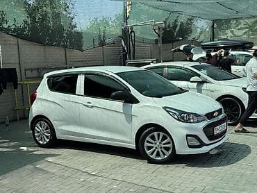 Транспорт: Chevrolet Spark: 2019 г., 1 л, Вариатор, Бензин, Седан — 8