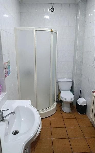 сдаю квартиру посуточно: 1 комната, С мебелью полностью — 2