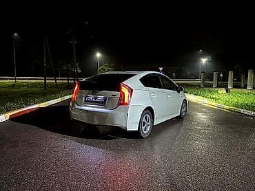 toyota prius 2000: Toyota Prius: 2015 г., 1.8 л, Автомат, Гибрид, Хэтчбэк — 4