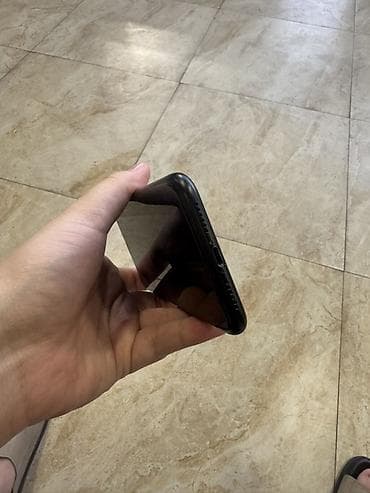 Техника жана электроника: IPhone Xr, Колдонулган, 128 ГБ, Кара, Каптама, 77 % — 4