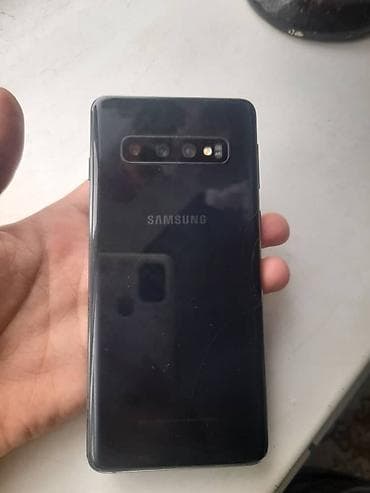 Samsung Galaxy S10 (SM-G973F/DS) - Память: 8 ГБ ОЗУ и 128 ГБ