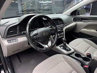 Hyundai Elantra: 2018 г., 2 л, Автомат, Бензин, Седан — 7