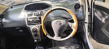 машину в ананьево: Toyota Vitz: 2006 г., 1.3 л, Автомат, Бензин, Хэтчбэк — 1