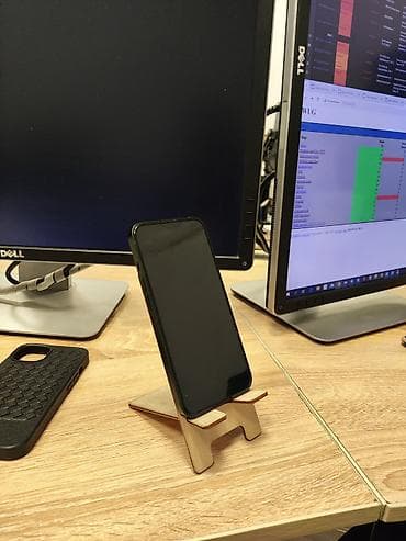 ipod 3 touch: IPhone 13 — 5