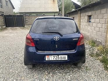 platz vitz: Toyota Yaris: 2008 г., 1.3 л, Робот, Бензин, Хэтчбэк — 2