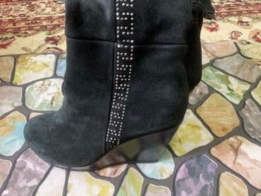 Сапоги Замшевые на платформе очень удобные ! Покупали в России