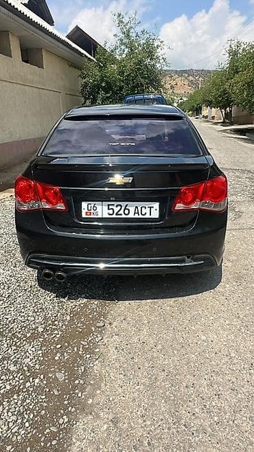 Транспорт: Chevrolet Cruze: 2011 г., 1.6 л, Кол менен иштөөчү, Бензин, Седан — 4