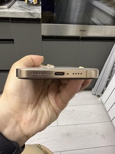 ipod nano 6g: IPhone 16 Pro Max, Natural Titanium, 99 % — 6