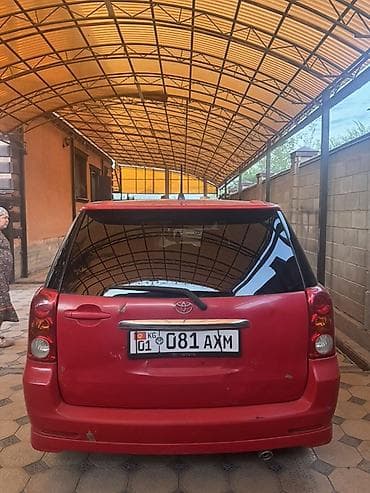 сут машине: Toyota Raum: 2004 г., 1.5 л, Автомат, Бензин, Хетчбек — 5