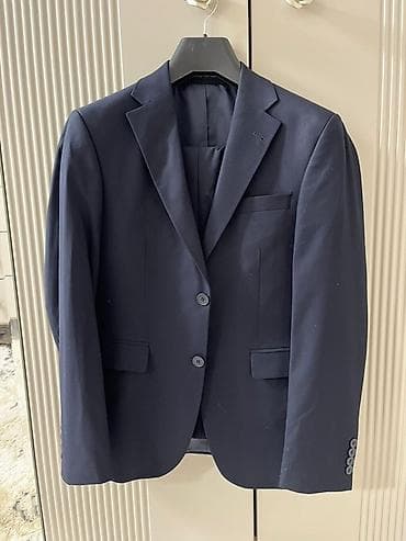 купить свитер мужской: Мужской костюм Monte Cavalli — темно‑синий, модель Slim Fit. Новый — 2