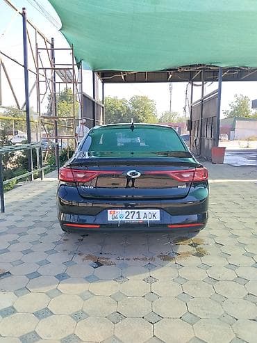 forester 2003: Renault SM6: 2018 г., Седан — 4