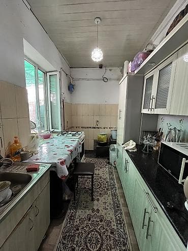 Дома: 🏡 Продаётся добротный кирпичный дом в Бишкеке! 📍 ул. Кокчетавская — 6