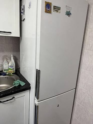 hotpoint ariston: Холодильник Hotpoint Ariston, Б/у, Двухкамерный, 61 * 1190 * 61 — 2