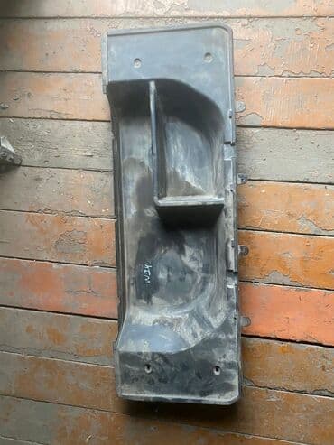 запчасти на мицубиси паджеро 2: Mitsubishi Montero 3 W74 Корыто багажника, Митсубиси Паджеро 3 В74 — 1