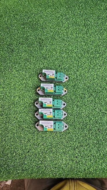 Датчик удара боковой НПБ е53 е39е38 е52 6 900 728 ГОД 2001 В