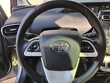 step 2: Toyota Prius: 2019 г., 1.8 л, Автомат, Гибрид, Седан — 8