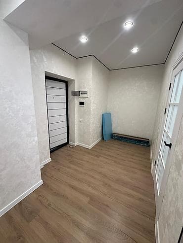 токмое: 40 м², Без мебели — 2