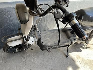 Электроскутер (городской мини-скутер/электровелосипед с подножной