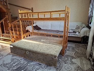 подушка из синтепона: Двухъярусная кровать из натурального дерева. - Материал: массив — 8