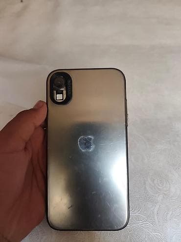 дисплей поко м3: IPhone X (5.8") в защитном чехле - Экран: OLED Face ID, фронтальная — 2