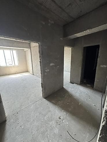 черновая: Продаётся помещение под квартиру/офис в черновой отделке. - — 4