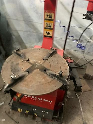 Шиномонтажный стенд с комплектом аксессуаров срочно продаю 2 комплект