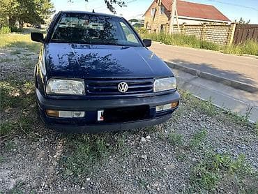 авто для такси: Volkswagen Vento: 1993 г., Седан — 4
