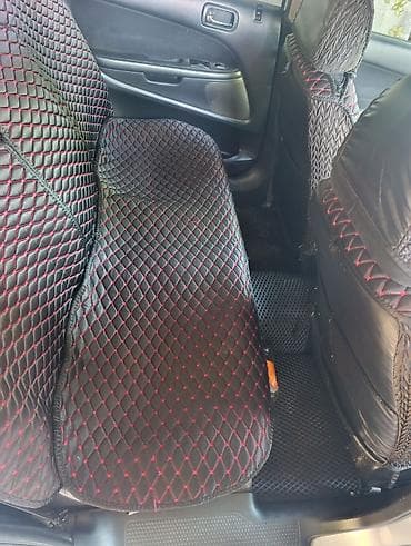 Транспорт: Honda Stream: 2002 г., 2 л, Автомат, Бензин, Минивэн — 3