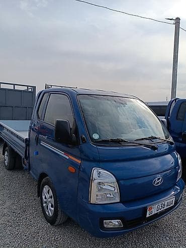 volvo 6x2: Легкий грузовик, Hyundai, Стандарт — 2