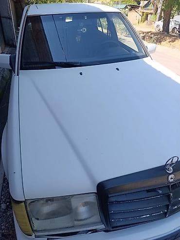 mc 2000: Mercedes-Benz W124: 1990 г., Седан — 6