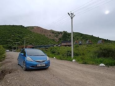 matiz 2012: Honda Fit: 2009 г., 1.5 л, Механика, Бензин, Хэтчбэк — 3