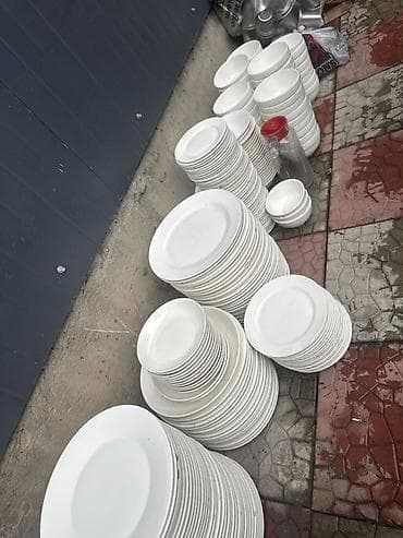 баа: Сыныгы бар идиштерди бекер берем. Баарын толугу менен алып кетүү шарты — 3