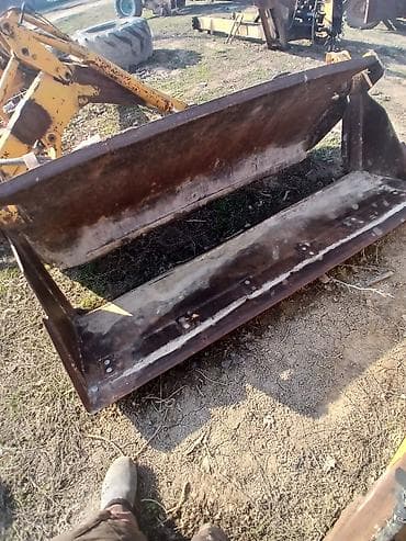 КУНы: Фронтальный погрузчик для трактора (навесное оборудование) в комплекте — 2