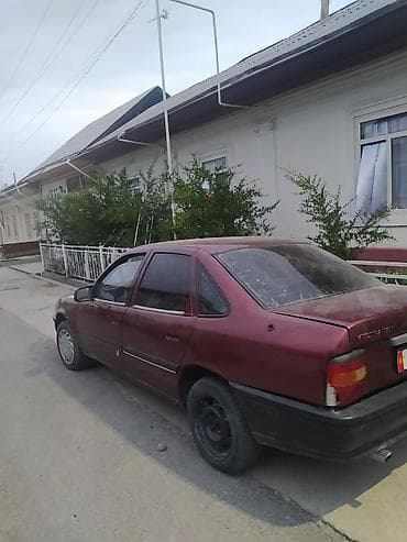 Opel Vectra: 1993 г., 1.8 л, Механика, Бензин, Седан — 2
