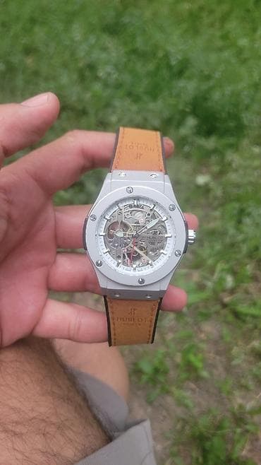 Аксессуарлар: Часы Hublot (Geneve), скелетон - Механика с автоподзаводом, видимый — 1