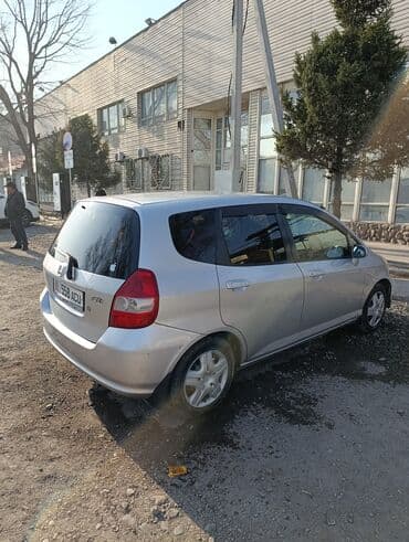полик нексия 2: Honda Fit: 2003 г., 1.3 л, Вариатор, Бензиновая, Хэтчбэк — 3